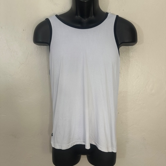 Tulio Mesh Sleeveless Hoodie Medium Gently worn 100% polyamide pinpoint mesh - Picture 2 of 4